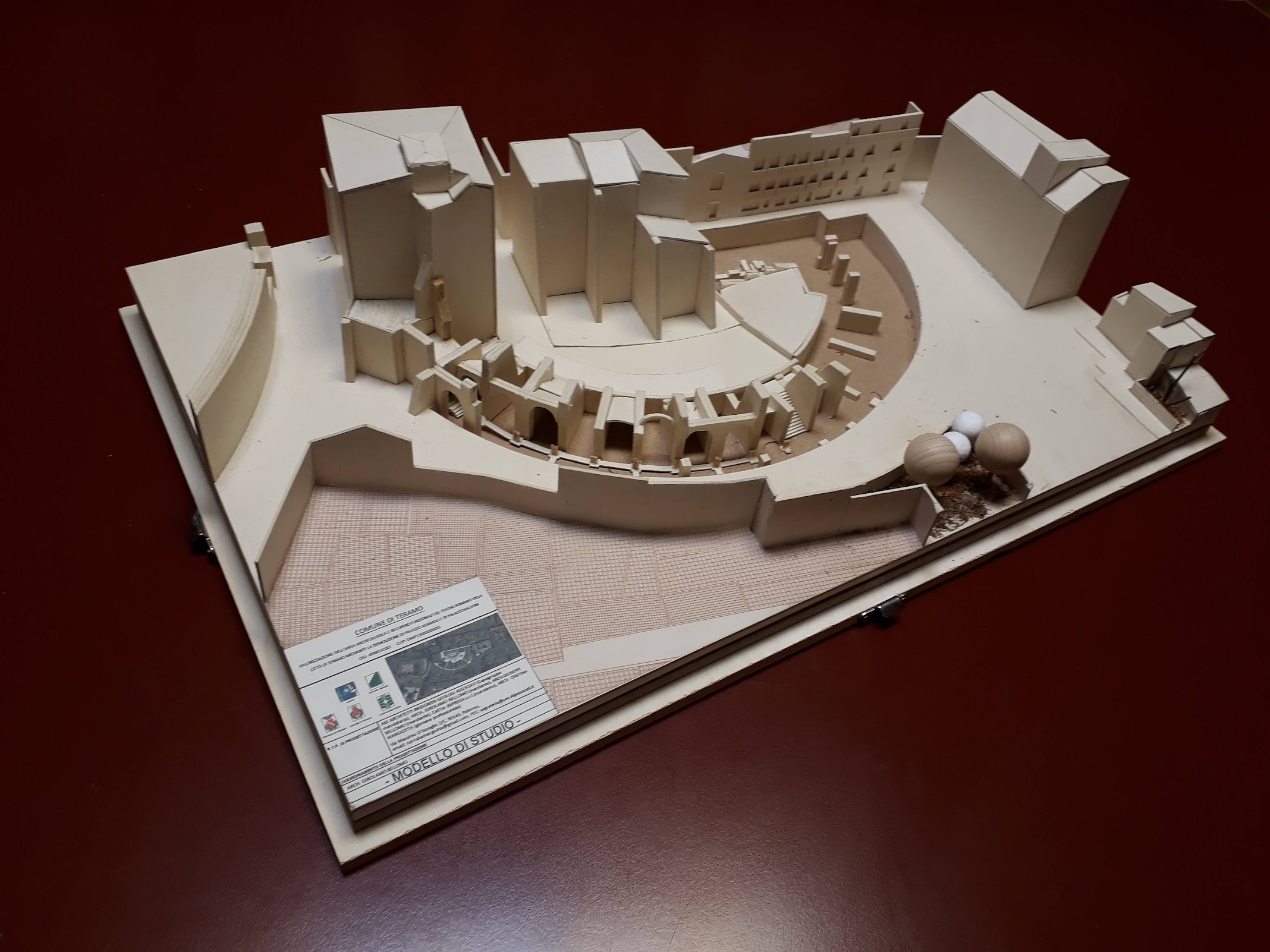 Modello del Teatro Romano di Teramo
