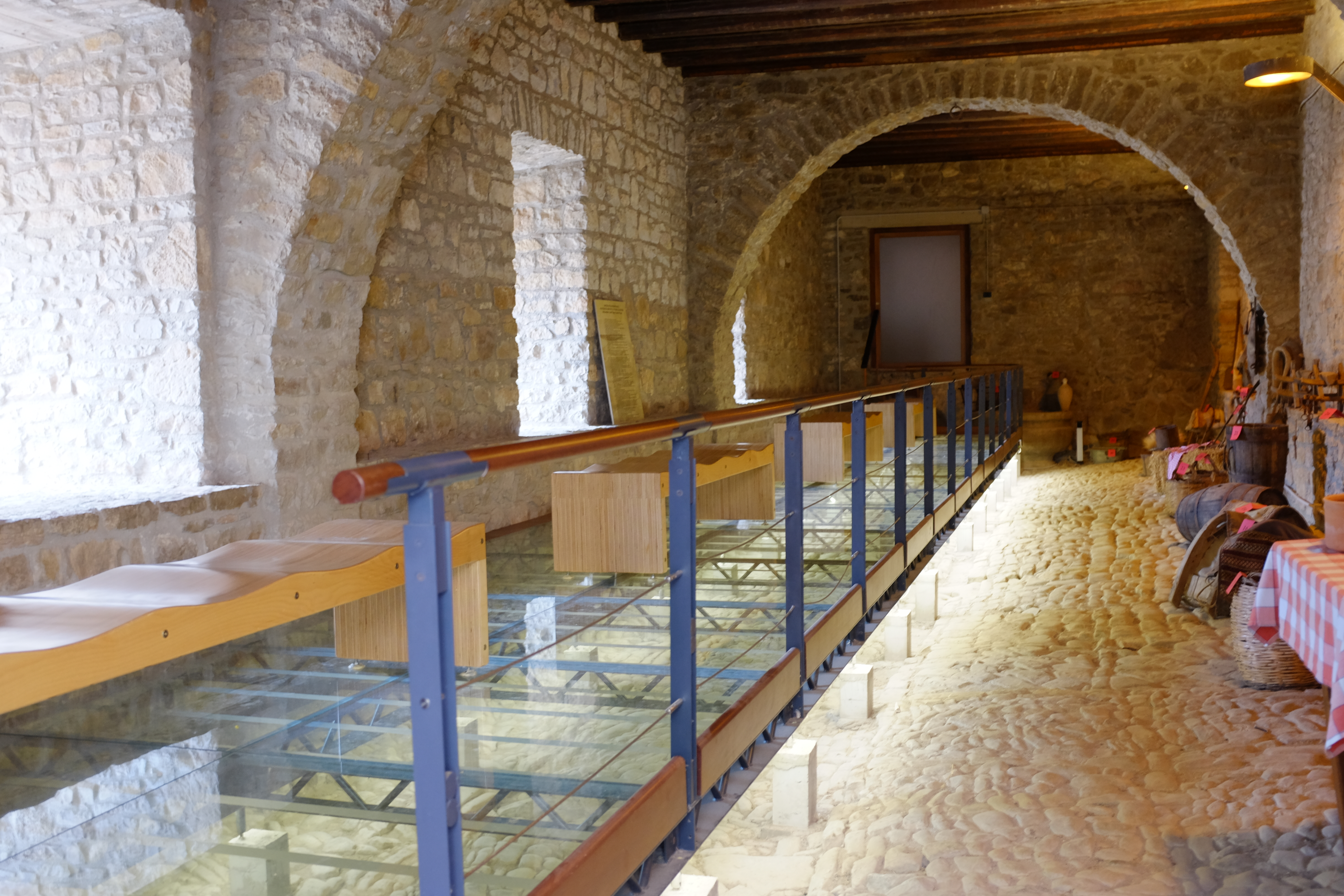 Interno storico del Castello di Caccamo prima dell'allestimento